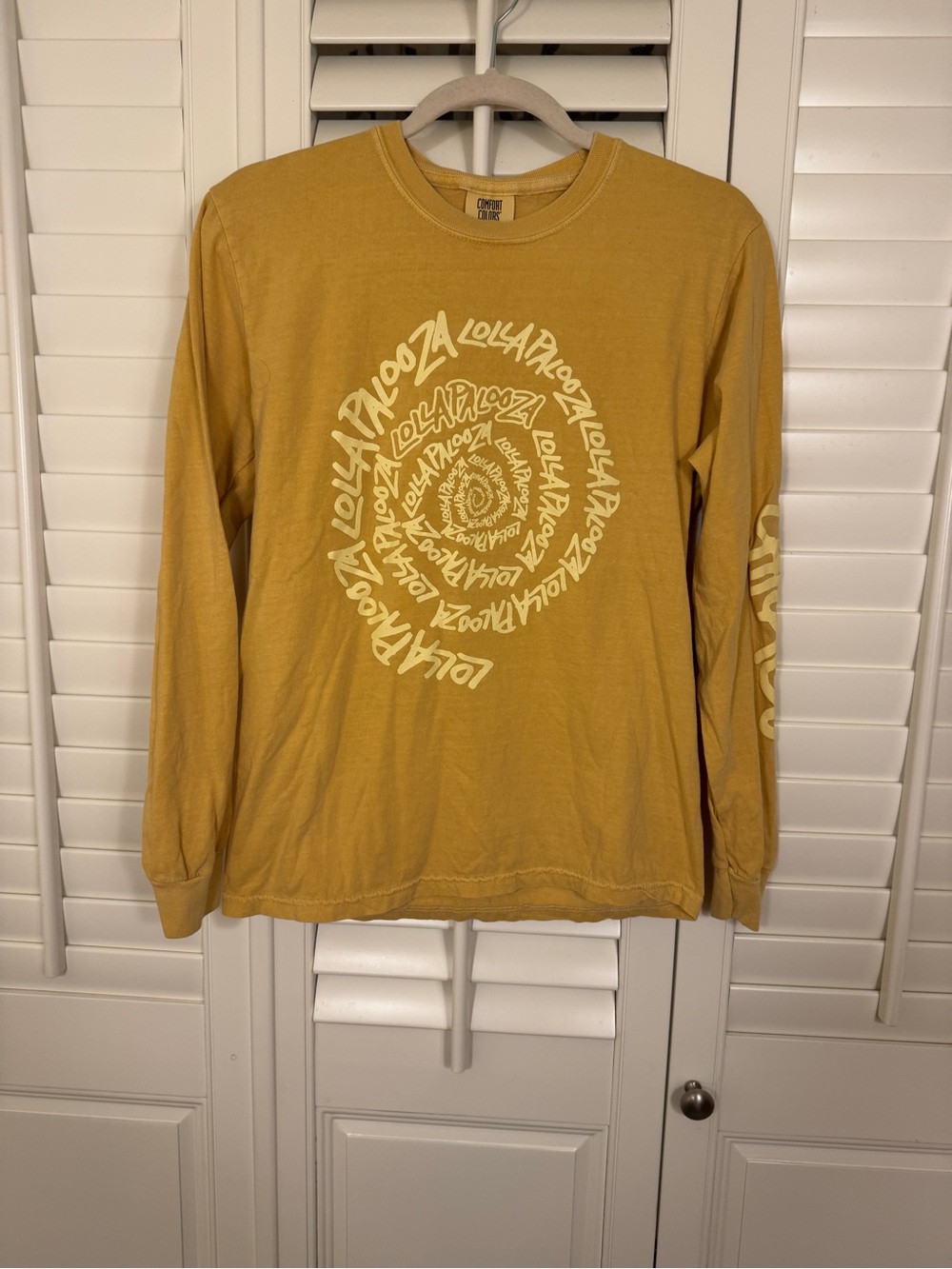 Lollapalooza 2021 Mustard Yellow Long-Sleeve Graphic Tee Small